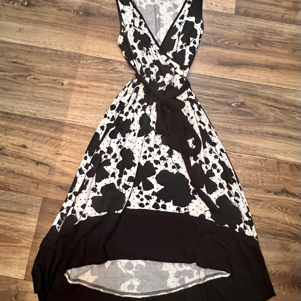 mac & jac Black and White High Low Dress